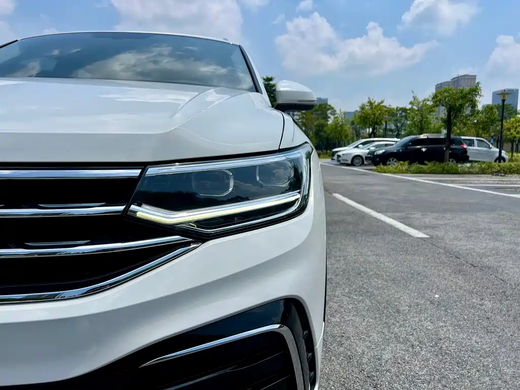 Volkswagen Tiguan X — миниатюра 3
