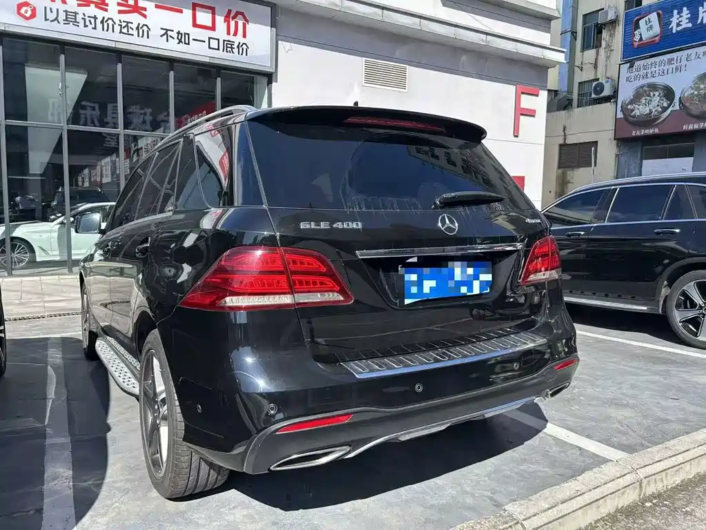 Mercedes-Benz GLE (Import) — миниатюра 3