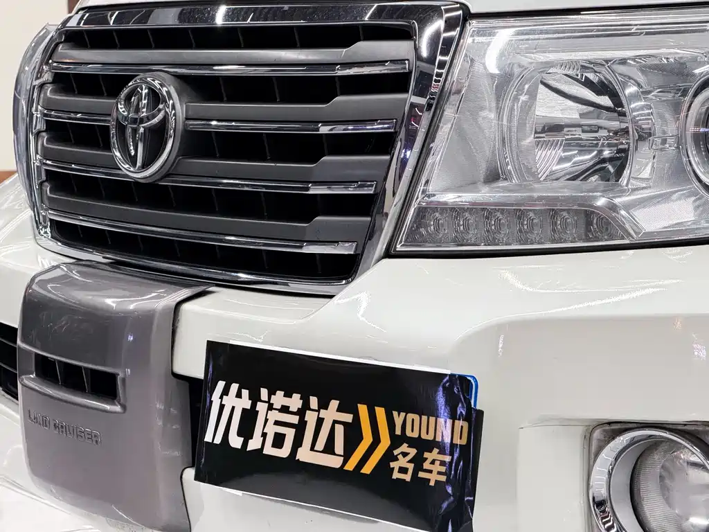 Toyota Land Cruiser — миниатюра 6