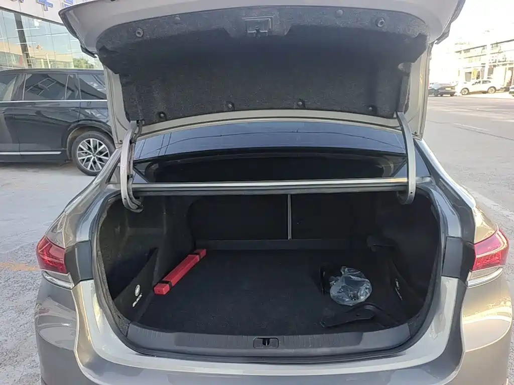 Buick Excelle — миниатюра 19