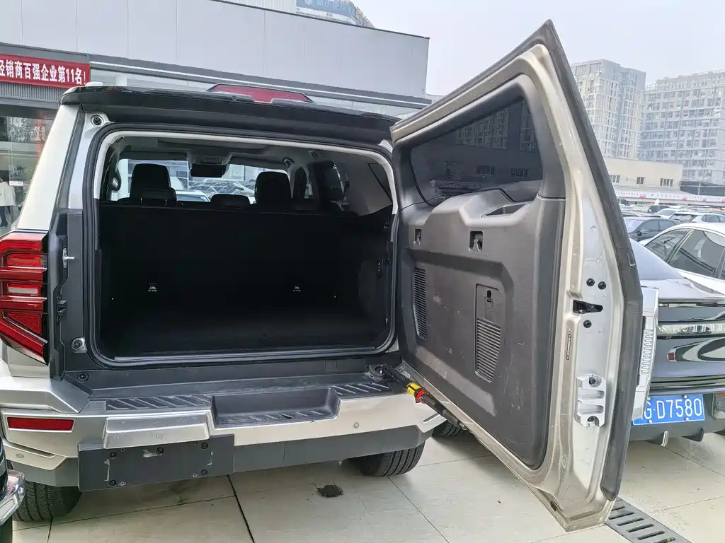 TANK TANK 400 NEW ENERGY