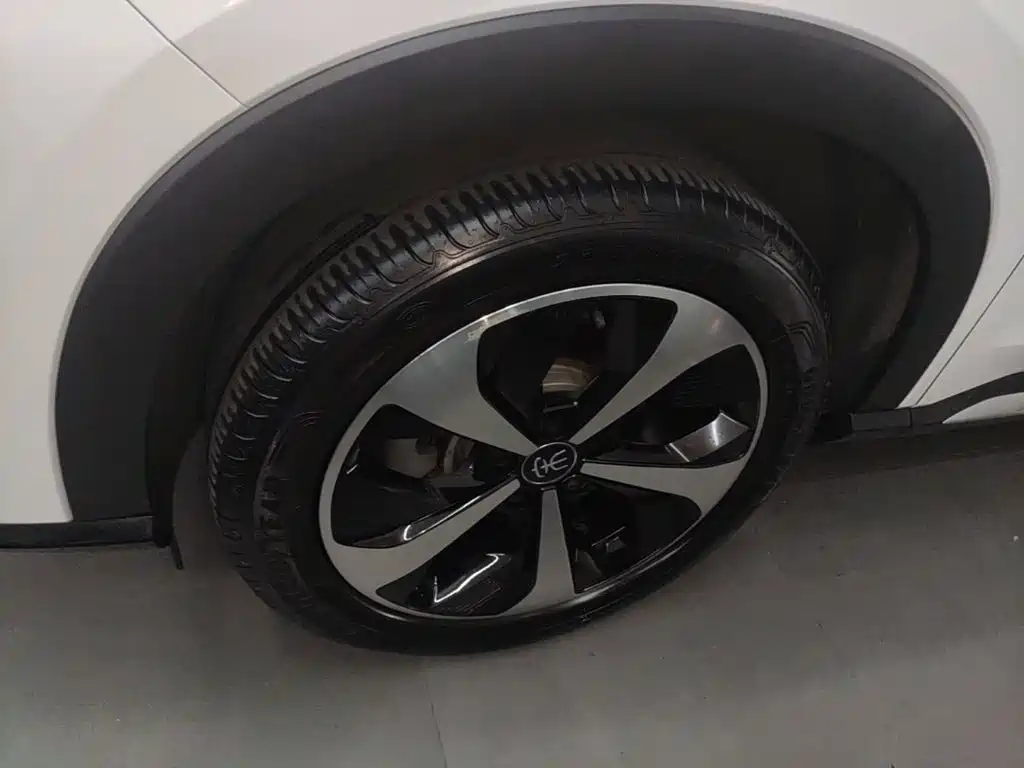 BYD PLUS New Energy — миниатюра 23