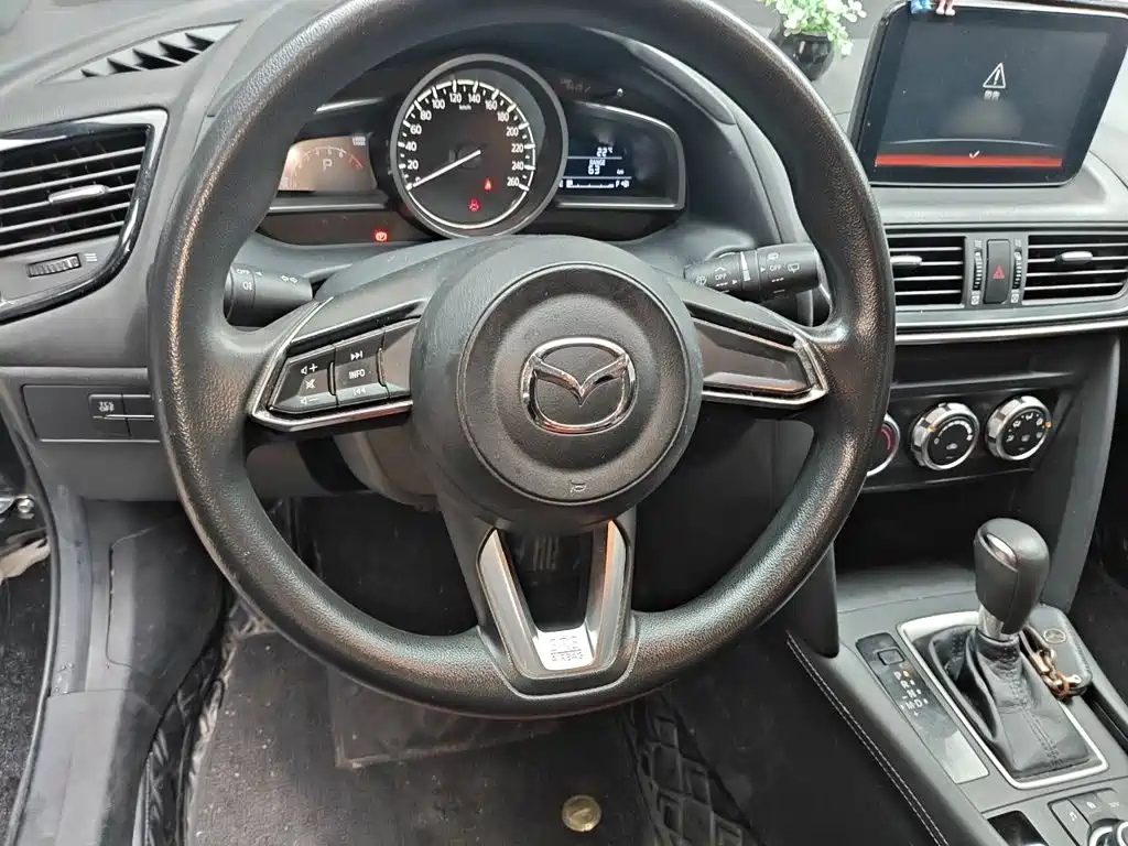 Mazda CX-4 — миниатюра 11