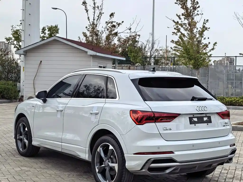 Audi Q3 — миниатюра 12