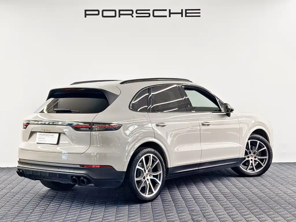Porsche Cayenne — миниатюра 3