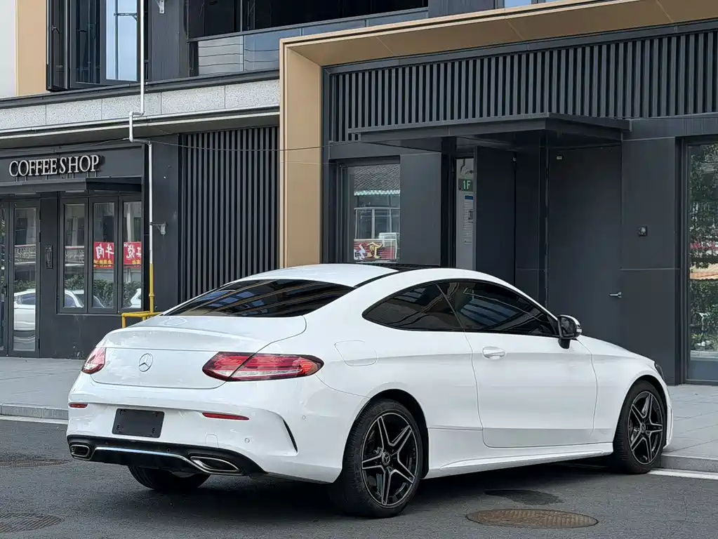 Mercedes-Benz C-Class (Import) — миниатюра 12