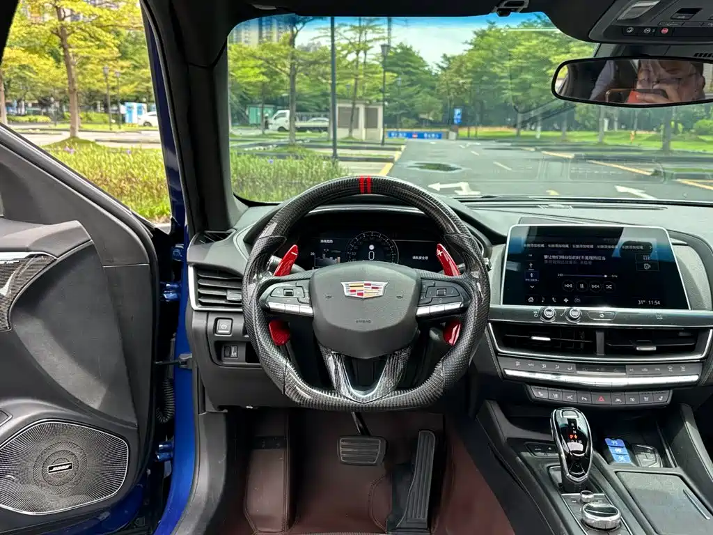 Cadillac CT5 — миниатюра 7