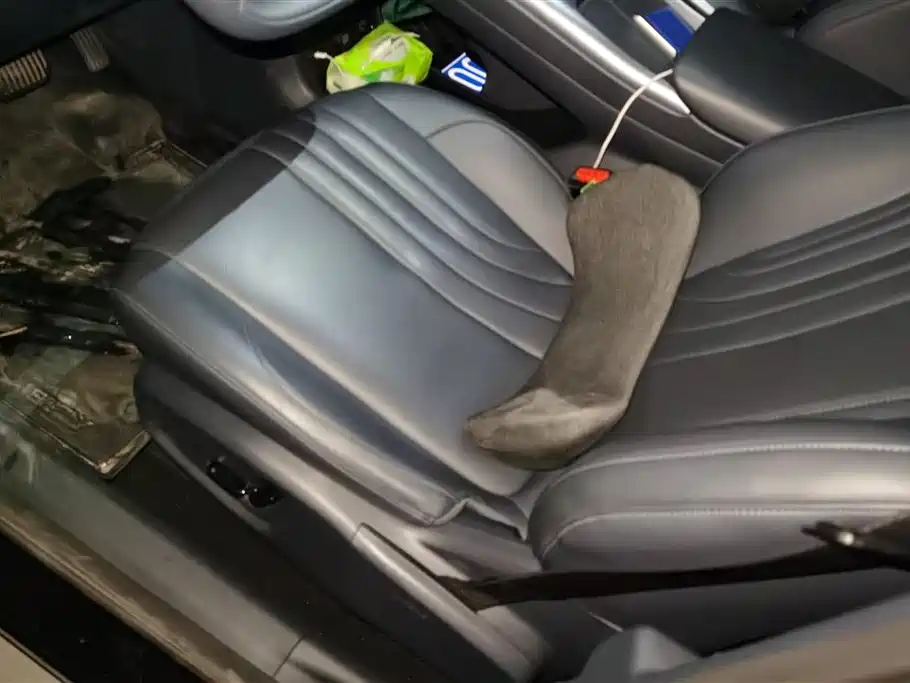 GEELY GALAXY GALAXY E5