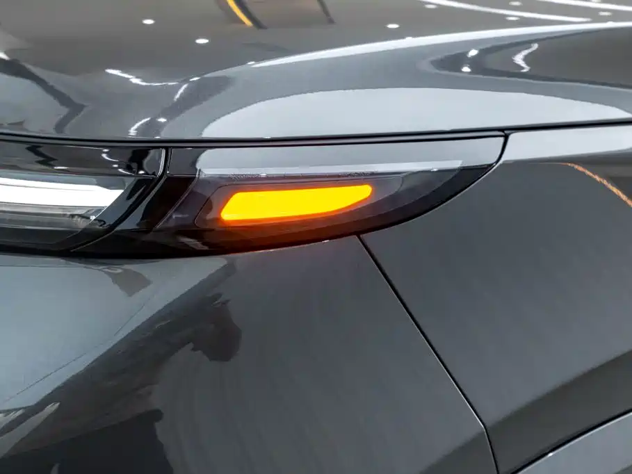 Li Auto Li L8 — миниатюра 8