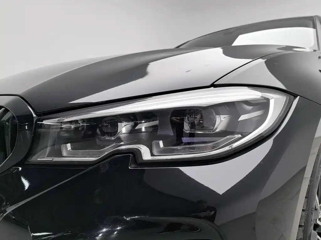 BMW 3 Series — миниатюра 7