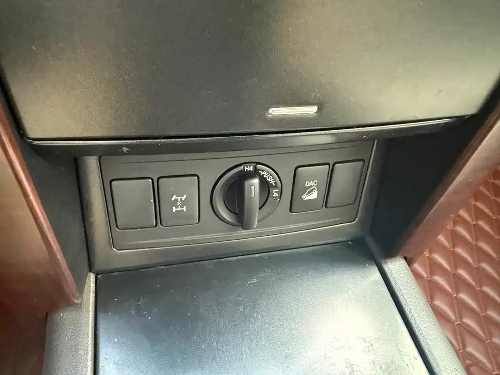 Toyota Prado — миниатюра 16
