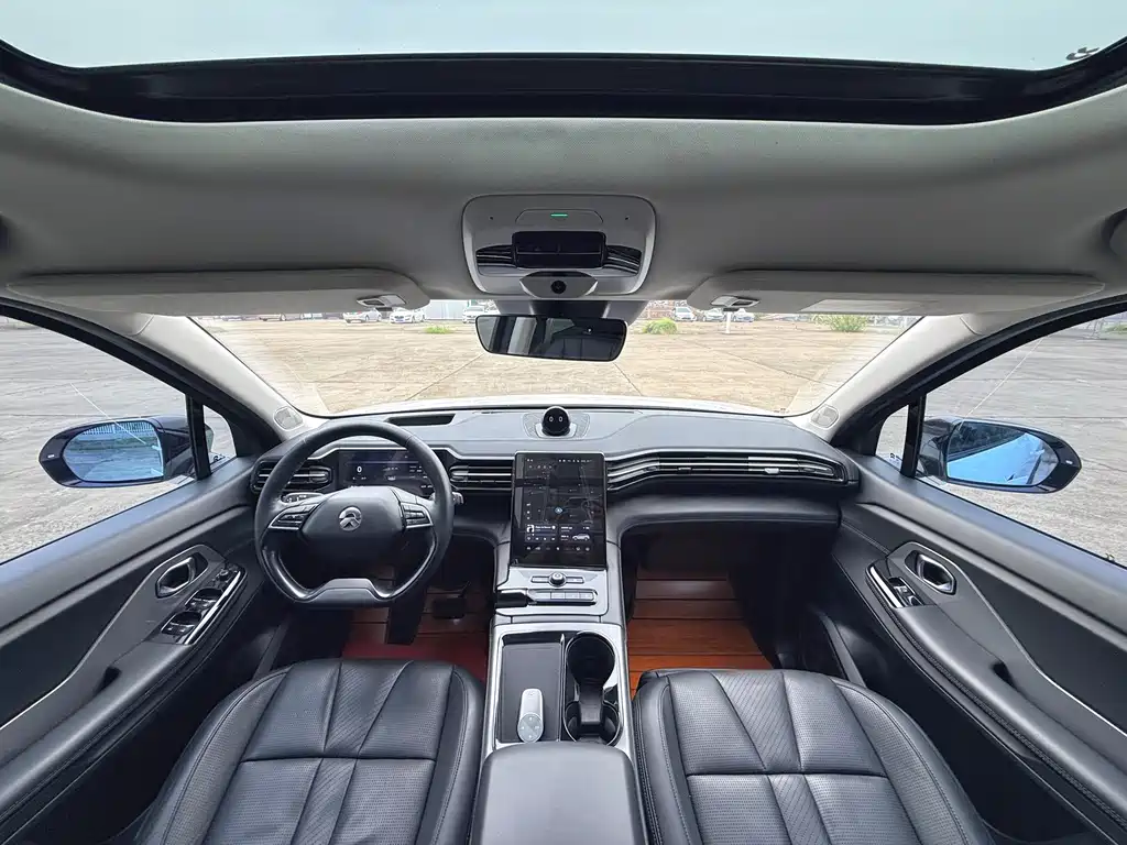 NIO ES8 — миниатюра 17