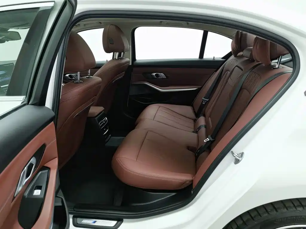BMW 3 Series — миниатюра 15
