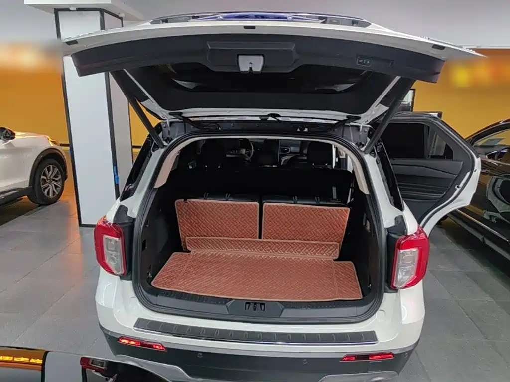 Ford Explorer — миниатюра 19