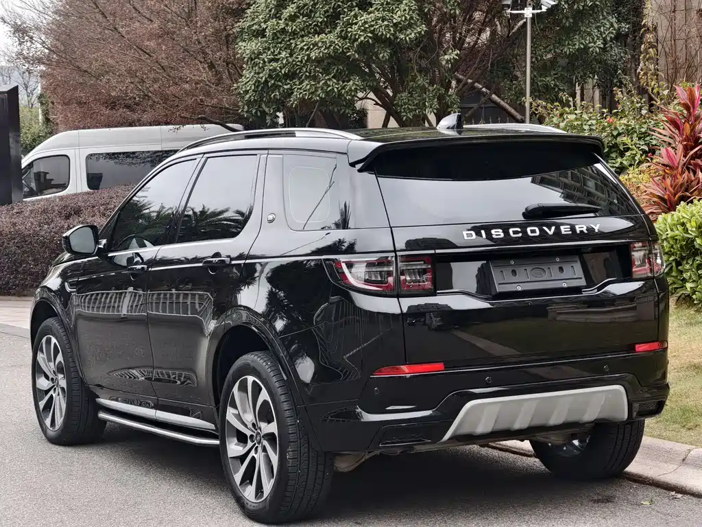 LAND ROVER DISCOVER SPORTS