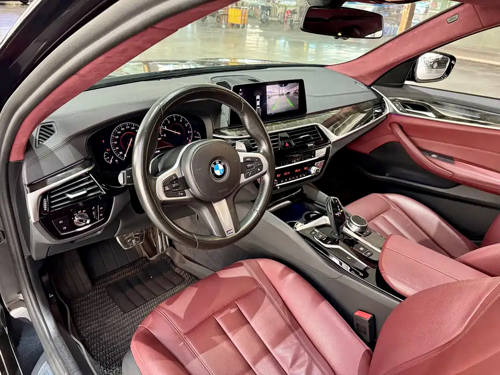 BMW 5 Series — миниатюра 6
