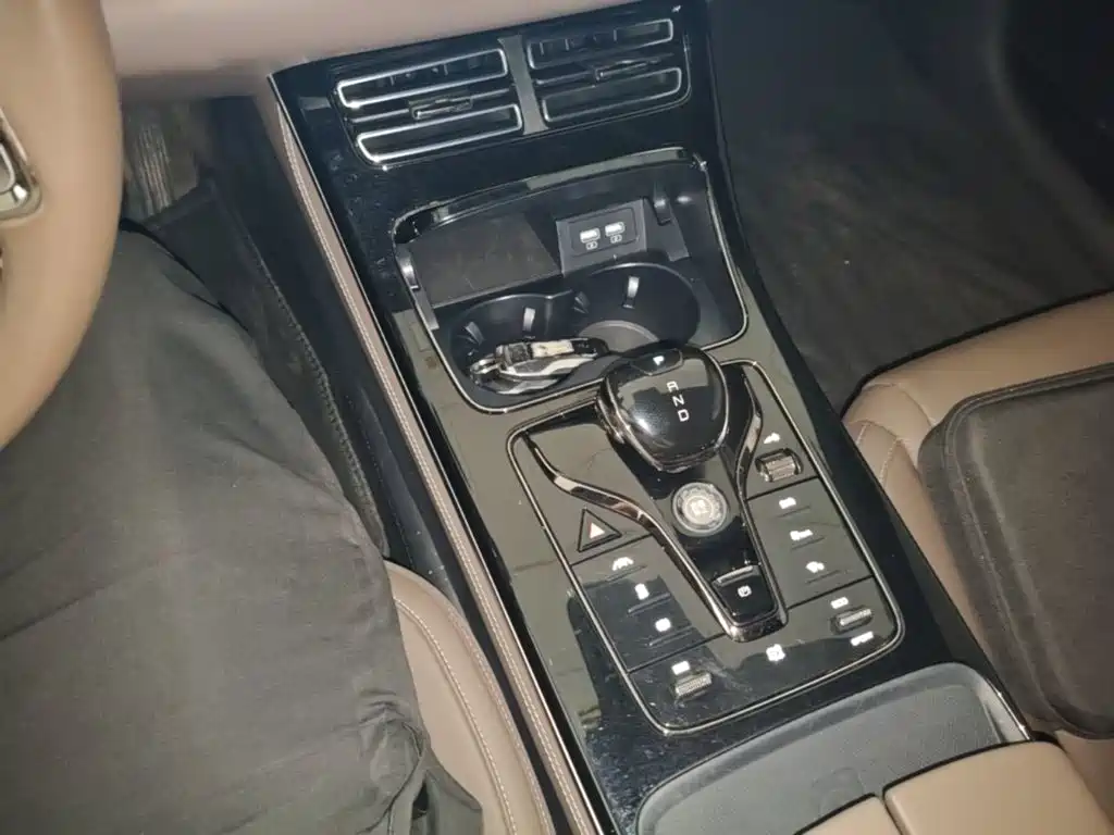 BYD Han — миниатюра 14