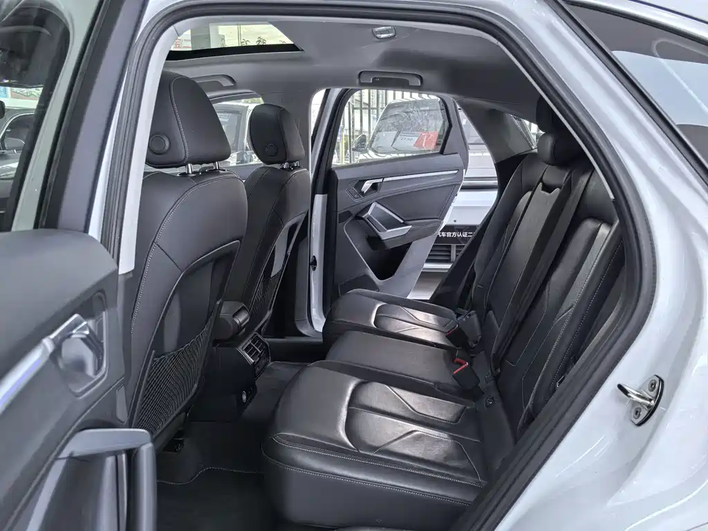 Audi Q3 Sportback — миниатюра 10