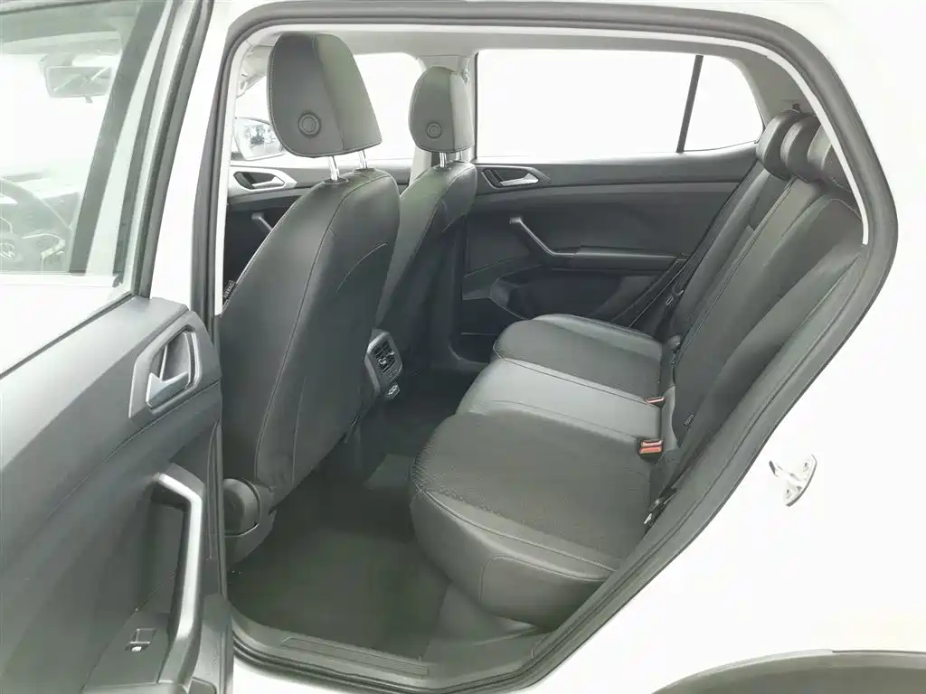 VOLKSWAGEN EXPLORING THE SHADOW