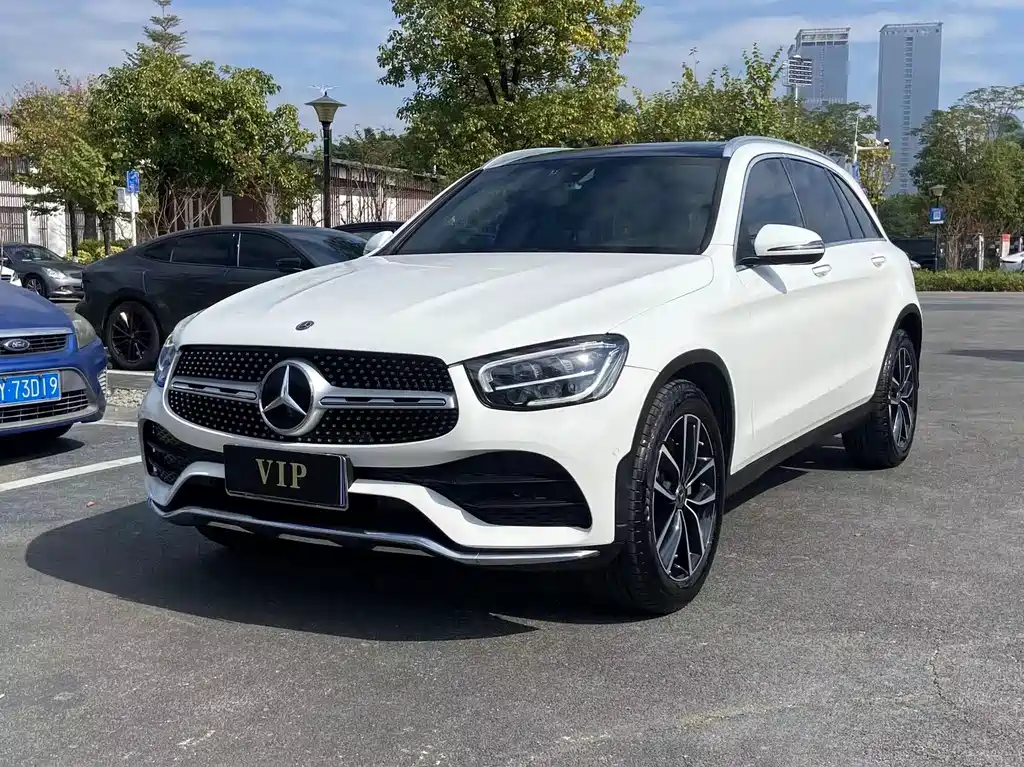 MERCEDES-BENZ GLC