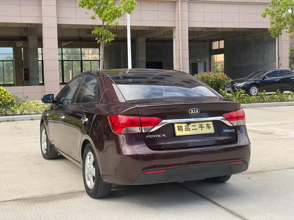 Kia Forte — миниатюра 9