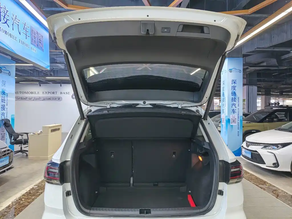 Volkswagen Tharu — миниатюра 15