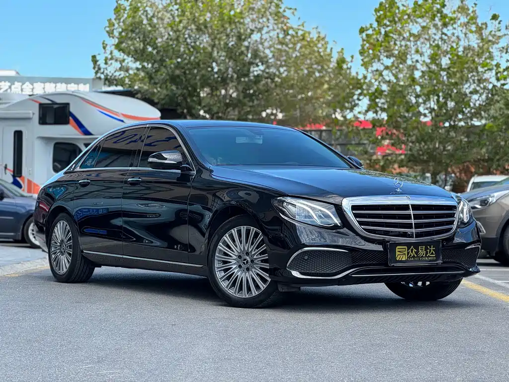 Mercedes-Benz E-Class — миниатюра 5