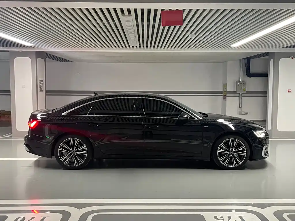 Audi A6L — миниатюра 25
