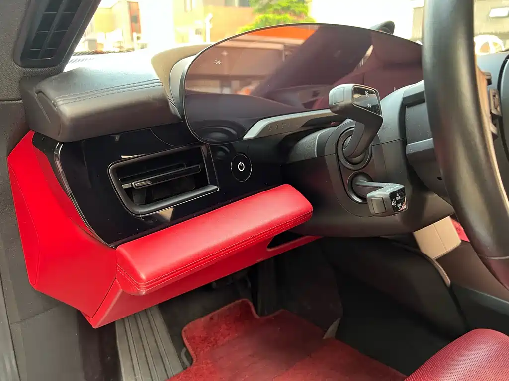 Porsche Taycan — миниатюра 16