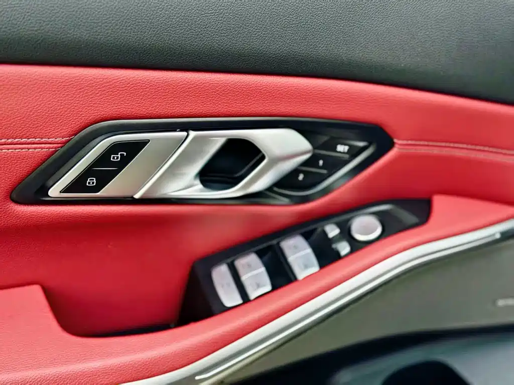 BMW 3 Series — миниатюра 19