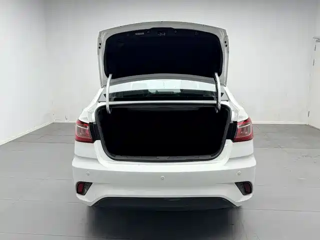 Changan Eado DT — миниатюра 18