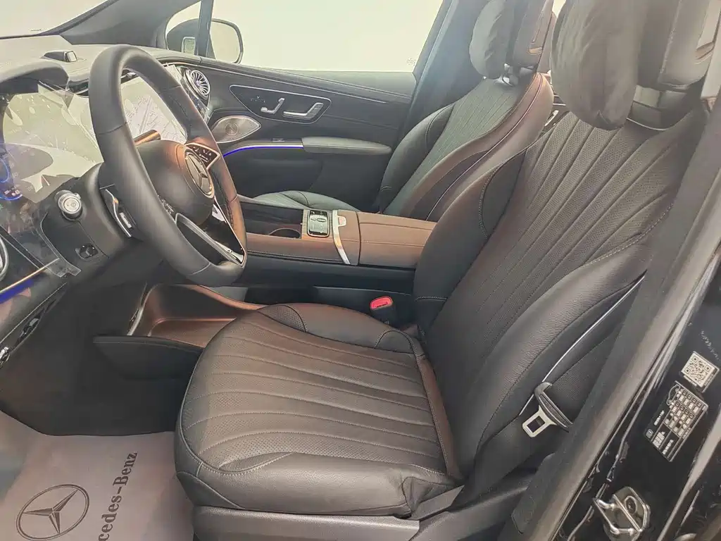 Mercedes-Benz EQS SUV — миниатюра 10