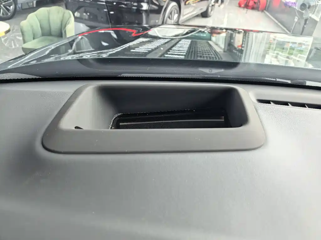 Li Auto Li L9 — миниатюра 9