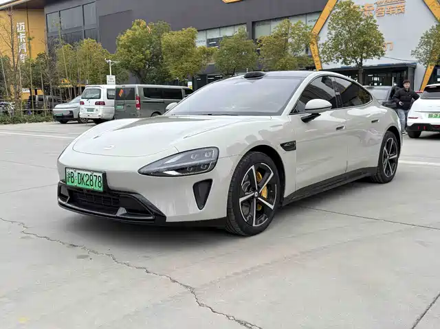 XIAOMI CAR XIAOMI SU7 2025