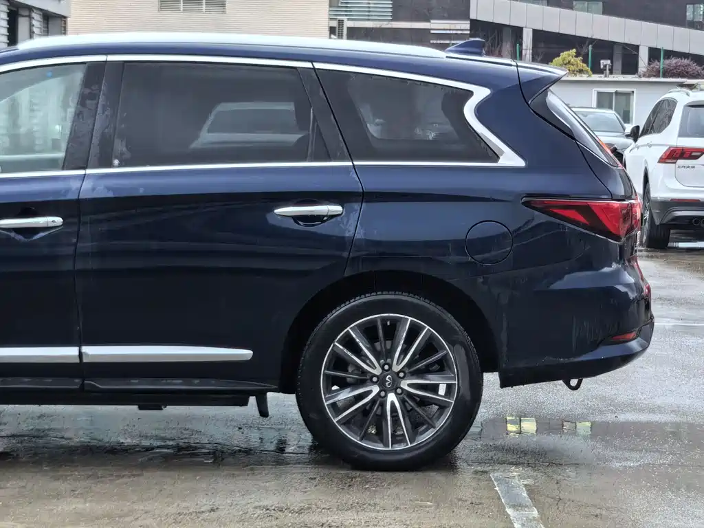 INFINITI QX60