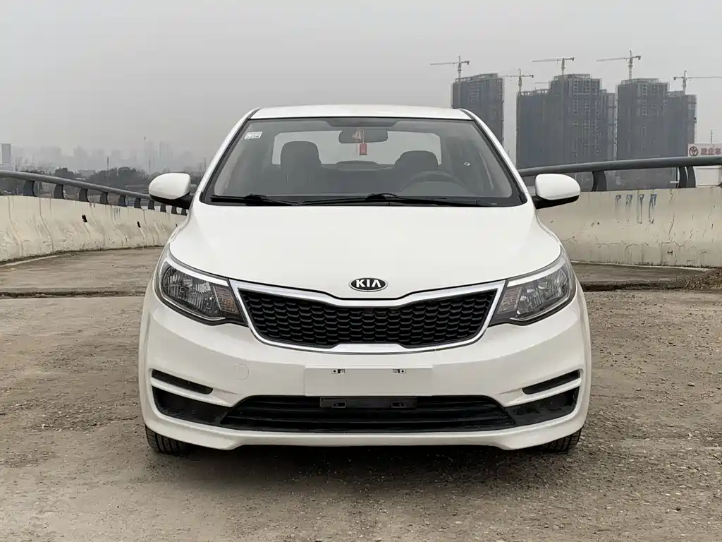 KIA K2