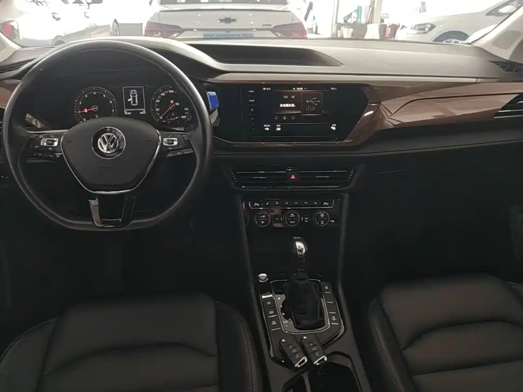 Volkswagen Tharu — миниатюра 10