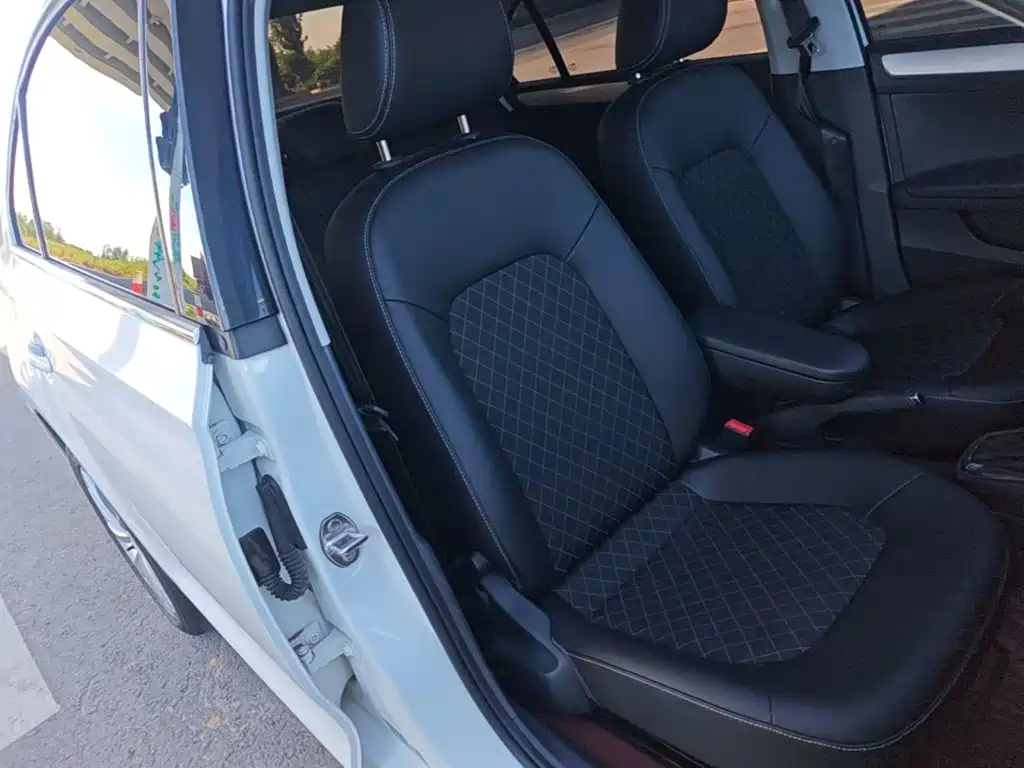 Skoda Rapid — миниатюра 25