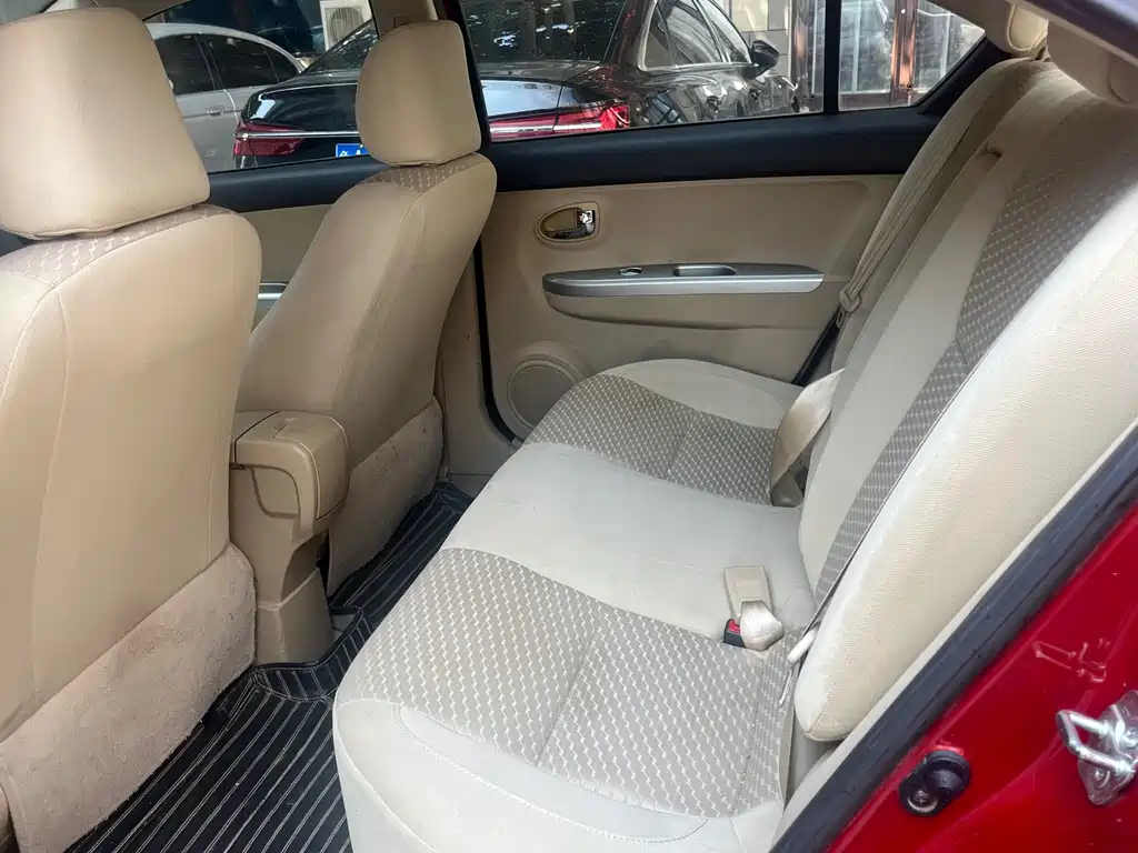 Great Wall Great Wall C30 — миниатюра 12