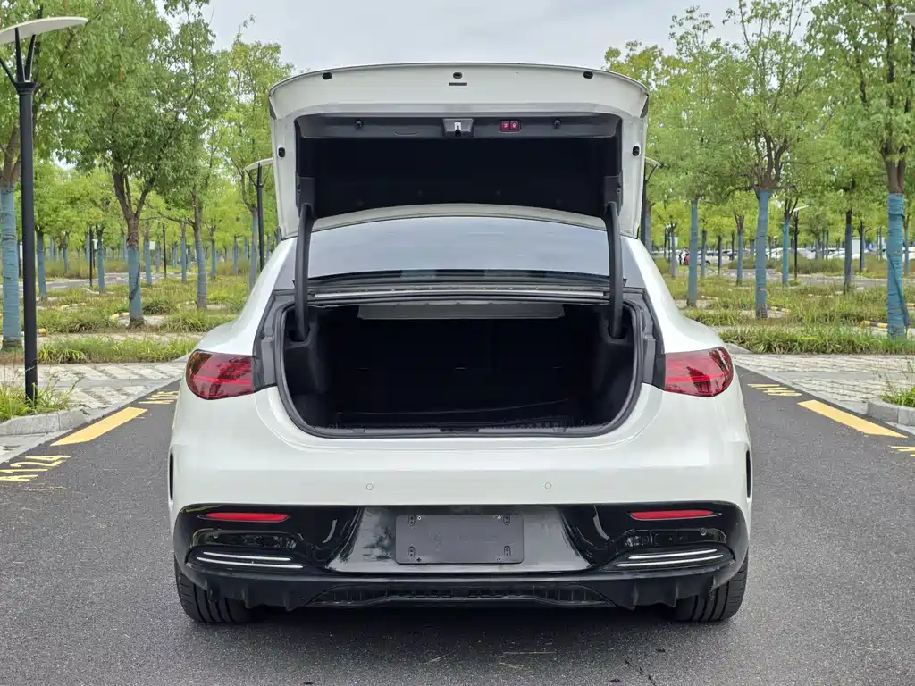 Mercedes-Benz EQE — миниатюра 24