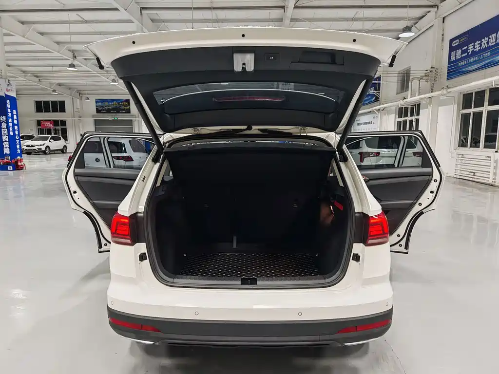 Volkswagen Tharu — миниатюра 15