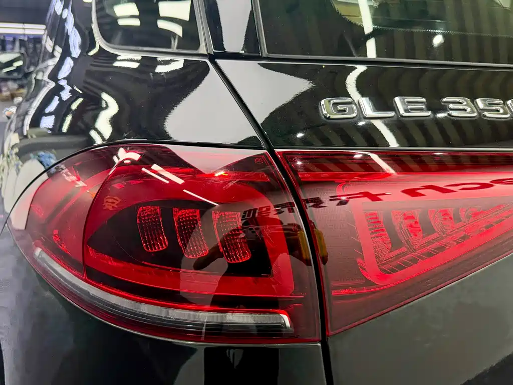 Mercedes-Benz GLE (Import) — миниатюра 6