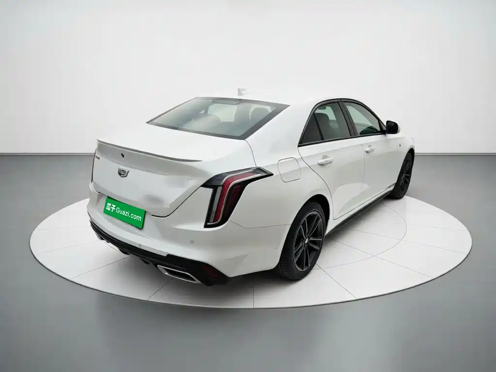 Cadillac CT4 — миниатюра 6
