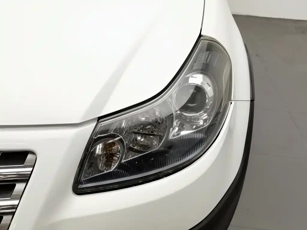 Suzuki SX4 — миниатюра 7