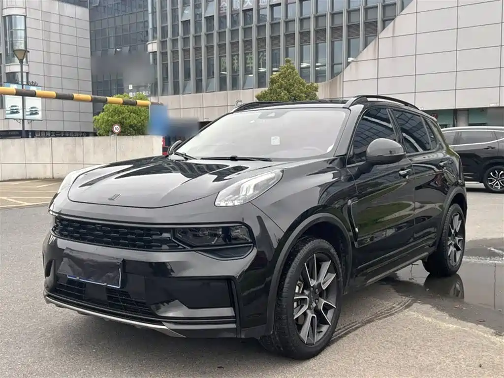 Lynk & Co 01 2022