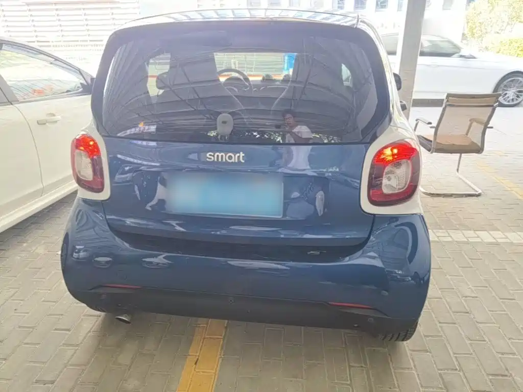 smart Smart Fortwo — миниатюра 6