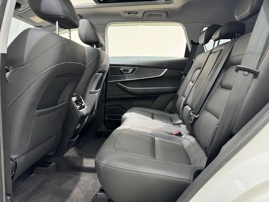 Chery Tiggo 8 - фото 19