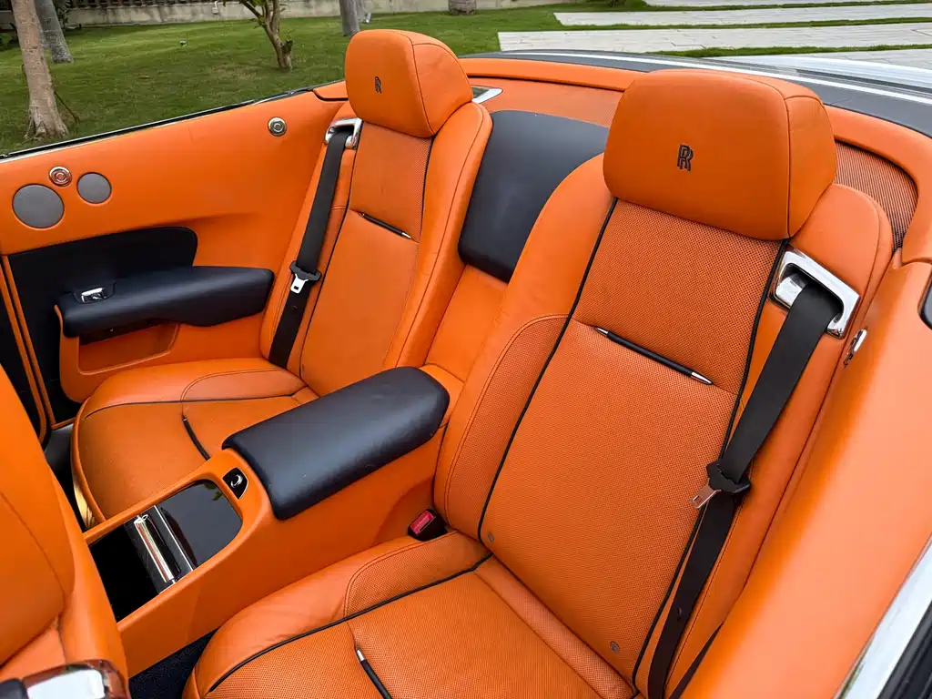 Rolls-Royce Dawn — миниатюра 15