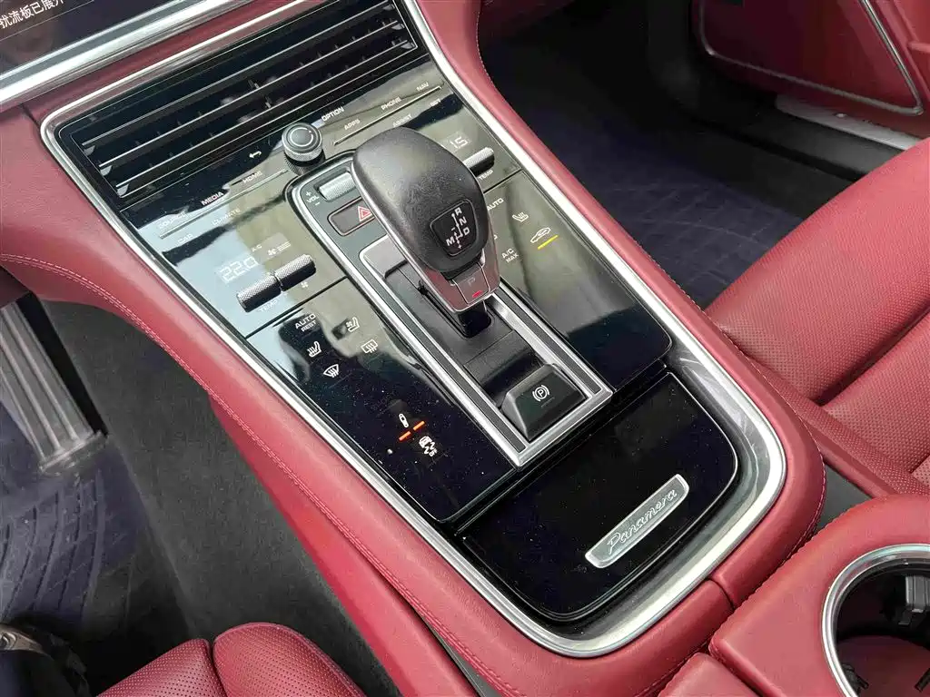Porsche Panamera — миниатюра 6