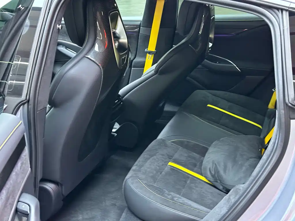 XIAOMI CAR XIAOMI SU7 ULTRA